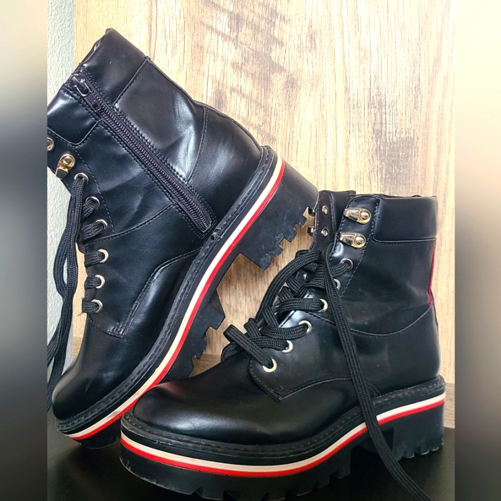 Stradivarious combat lace up chunky boots with white‎ & red accents eu size 37